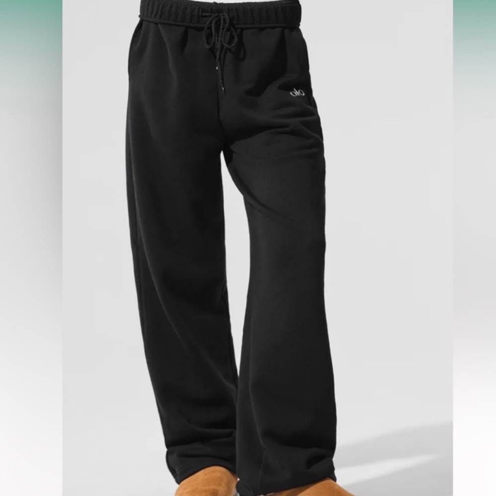 Alo Yoga Accolade Straight leg in black